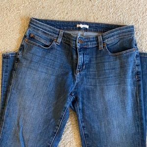 Eileen Fisher 8P 98% organic cotton/2% spandex jeans.